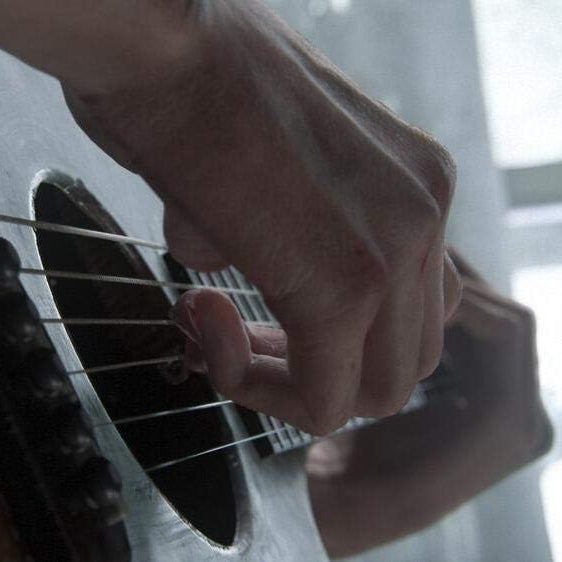 The Last of Us Part II gameplay screenshot - crafting system